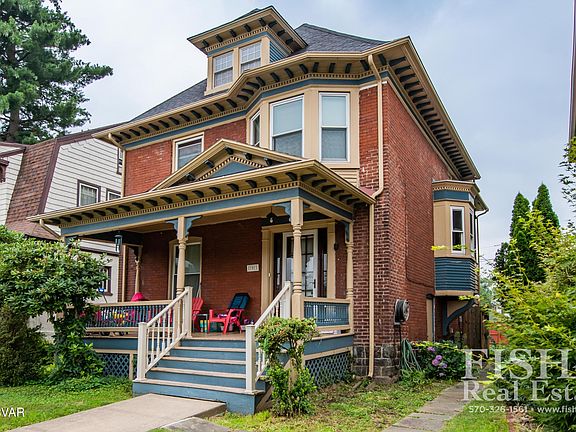2nd image of 707 Campbell St