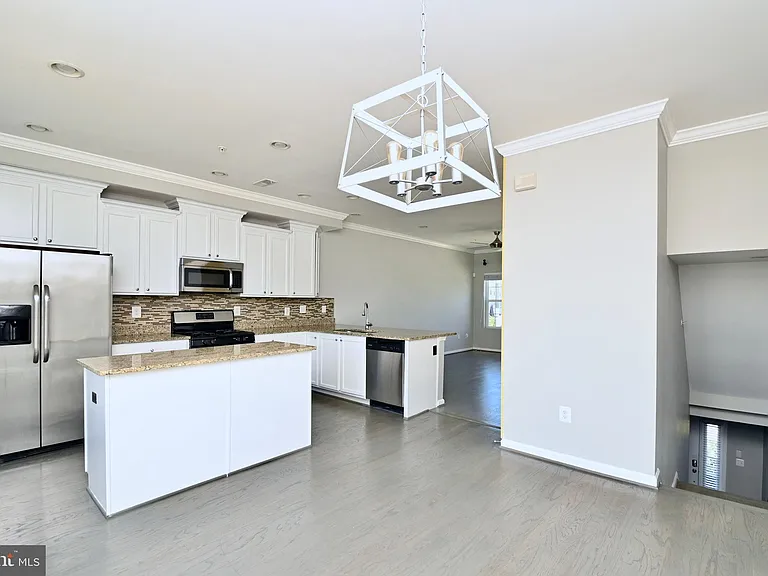 11177 Southport Pl — Photo 14