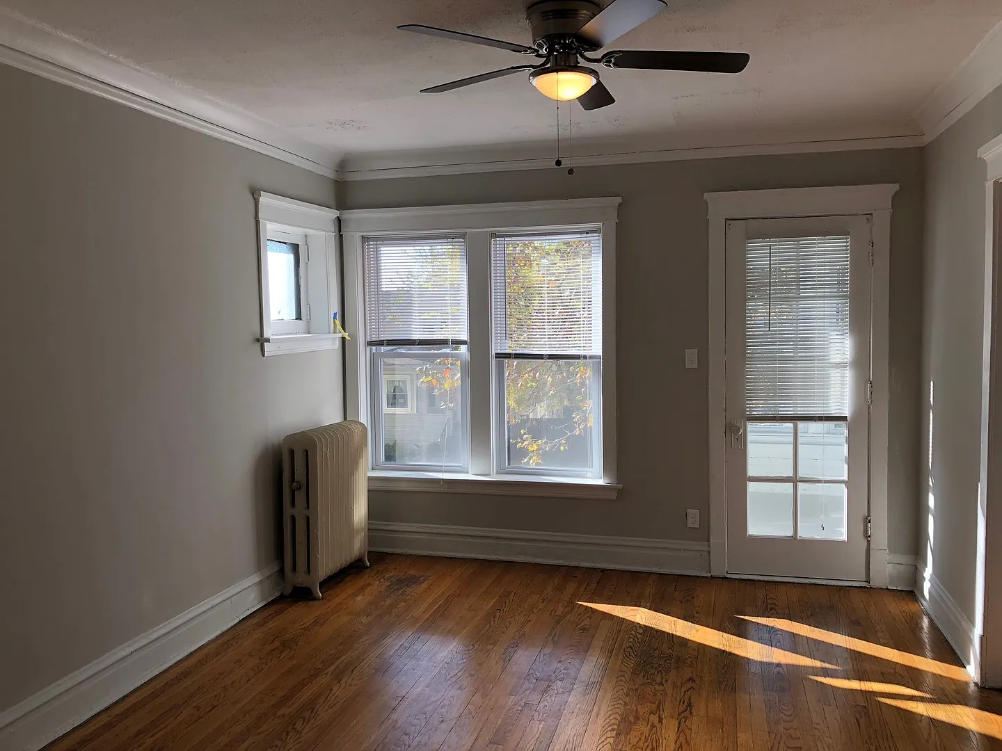 2 bed, 875 sqft, $1,975 — Photo 3