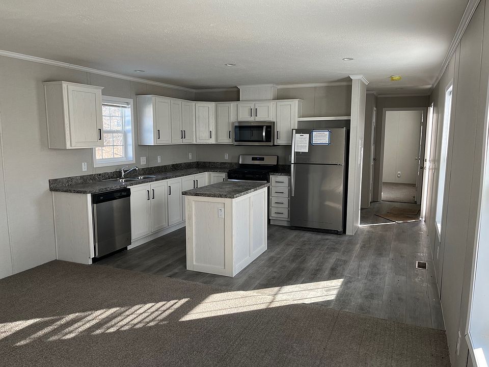 1st image of 72 Nettie Ave #72