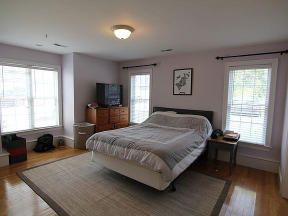 5th image of 50 B St APT 1