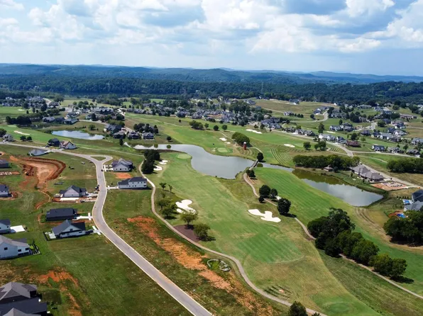 827 Black Bear Cir, Loudon, TN 37774