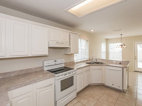 4th image of 8529 Tallahassee Ln