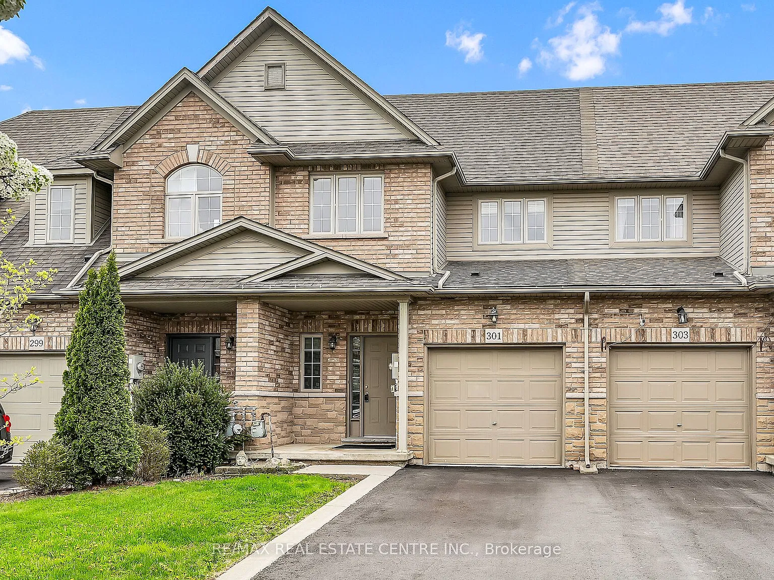 3 bed, $2,850 — Photo 2