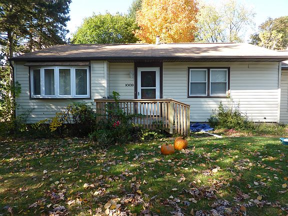 3rd image of 1009 Buckley Rd