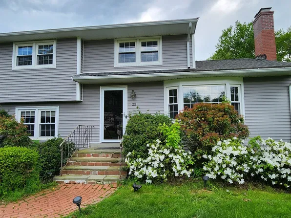 23 Still Lane, West Hartford, CT 06117