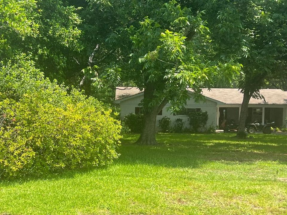 2nd image of 221 Raymond Dr