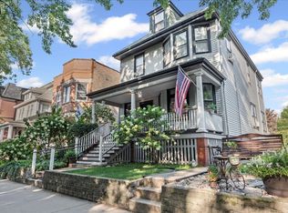3527 N Bosworth Ave, Chicago, IL 60657