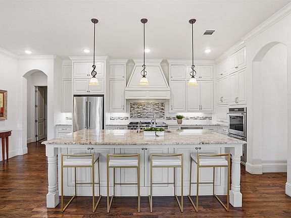 3rd image of 5301 Pradera Ct