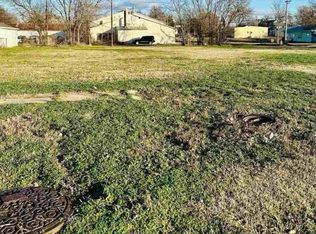 417 S 2nd St, Ponca City, OK 74601