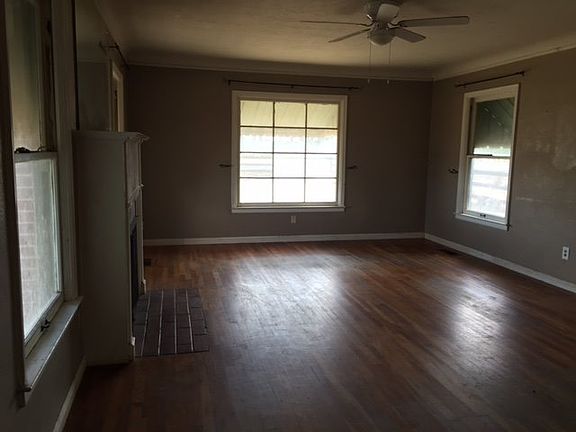 Additional Living Room