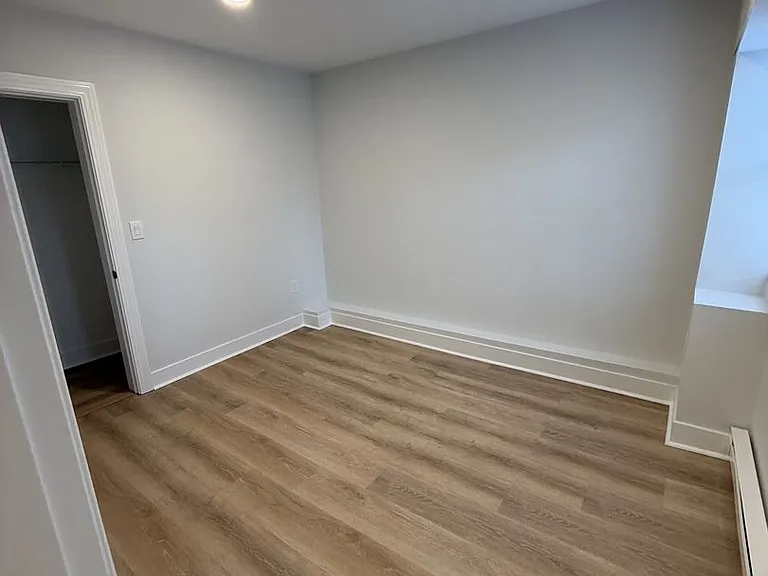 11 Queensberry St #2B — Photo 6