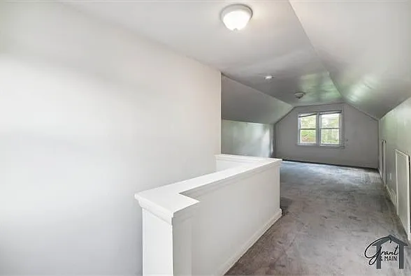19401 Grandview St — Photo 19