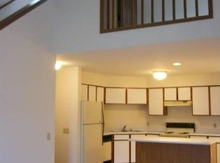 830 N 10th St APT 202, Sheboygan, WI 53081