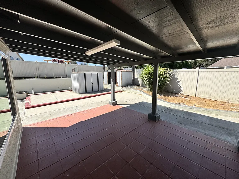 916 Avenida Ysidora — Photo 14