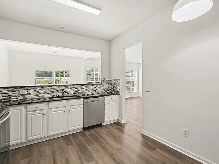 8169 Kincaid Ct — Photo 4
