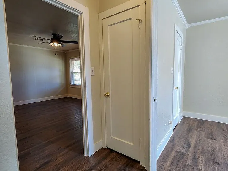 1002 Overland Ct — Photo 4