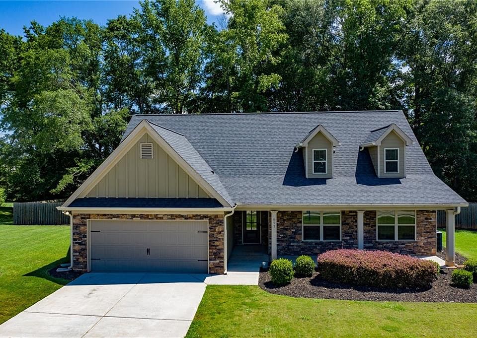 1st image of 691 Lake Vista Dr