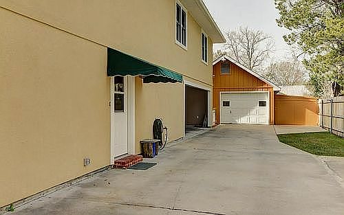 4th image of 331 Magnolia Ave