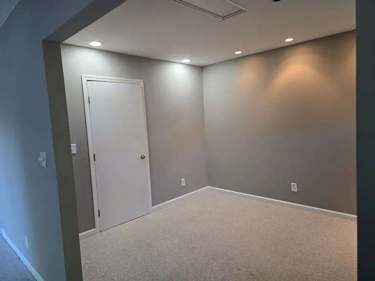 Looking toward walk-in closet.
