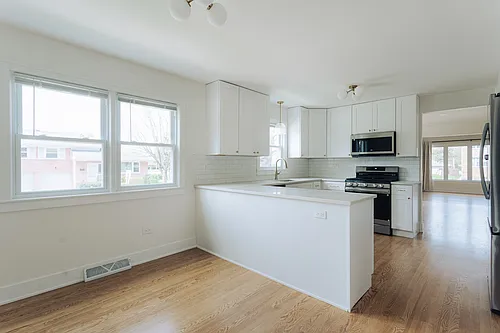 1316 N Northwest Hwy #1 Photo 1