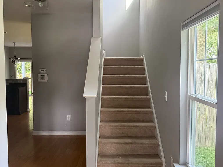 2047 Chilhowee Dr — Photo 3