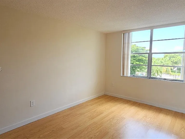 13100 SW 92nd Ave #Penthouse A-13 — Photo 7