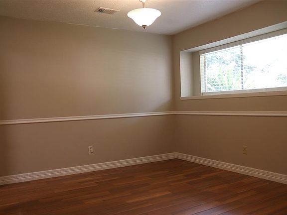 5th image of 16222 Emberwood Dr