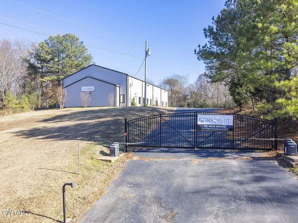 1858 Campbell St, Jackson, TN 38305