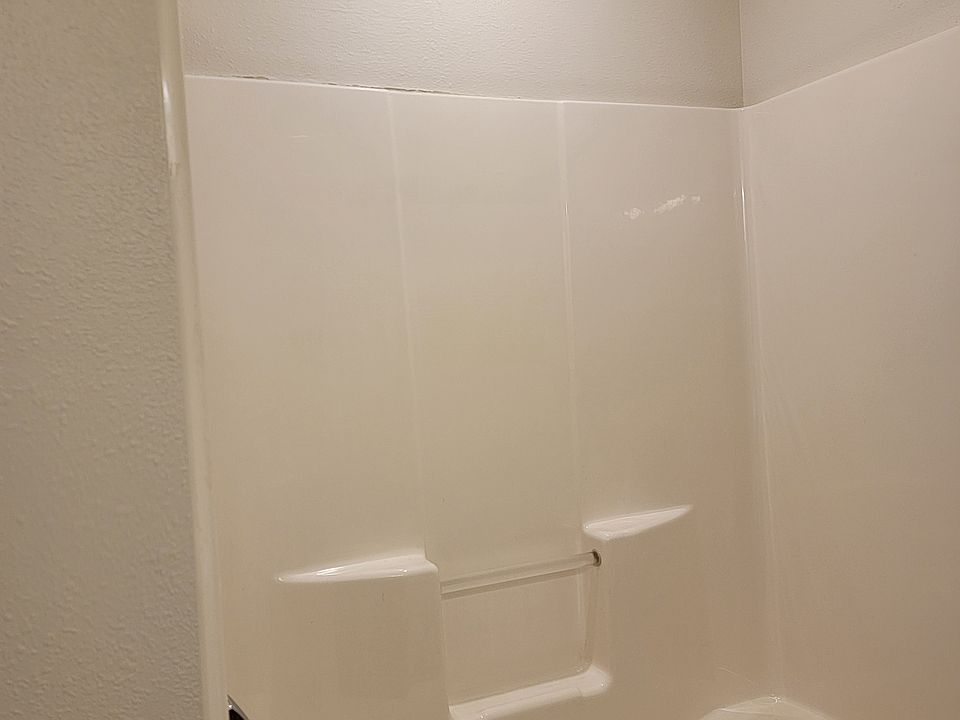 1st image of 338 Stoney Ridge Rd #338