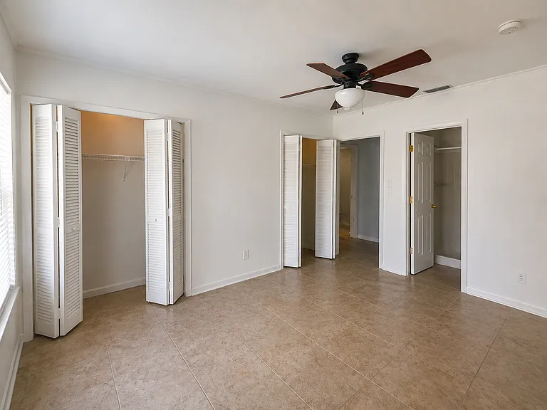 1145 Cordova Ave — Photo 18