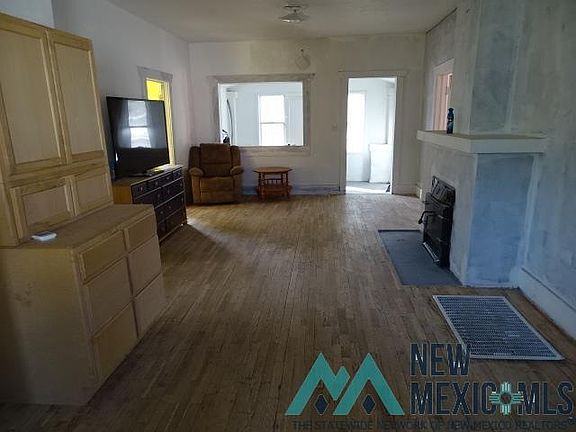 2nd image of 314 Cedar St