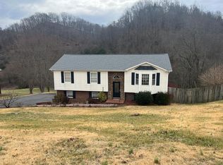 187 Hillside Dr, Lebanon, VA 24266
