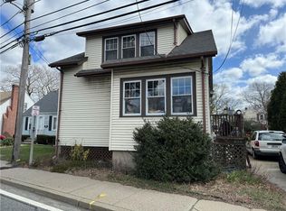 870 Warwick Ave, Warwick, RI 02888