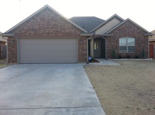 418 NW Granite Ave, Cache, OK 73527