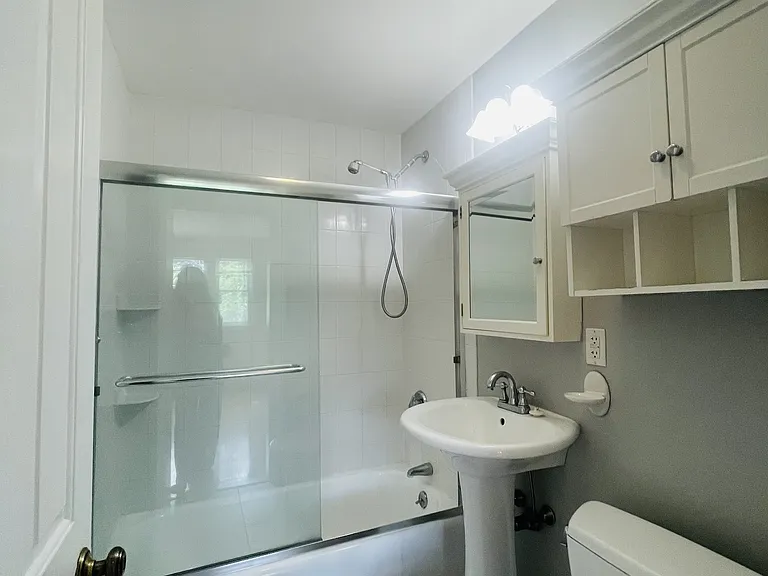 140 Huron Ave #12 — Photo 8