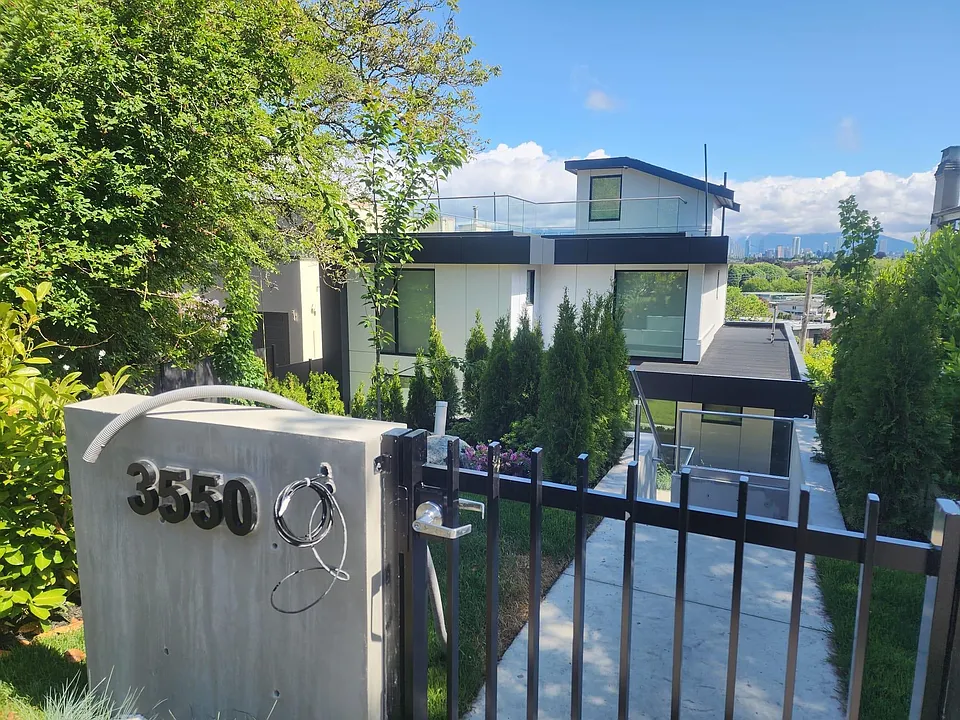 3550 Quesnel Dr #LANEWAY