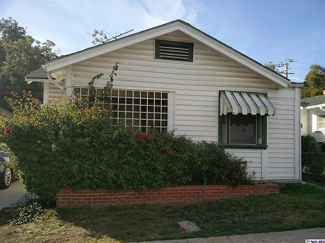 719 Hope Ct — Photo 12