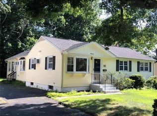 41 Pell Meadow Dr, Fairfield, CT 06824