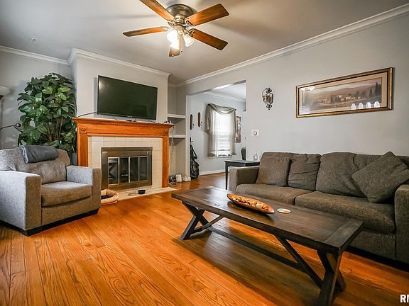 5th image of 1026 E Richwoods Blvd