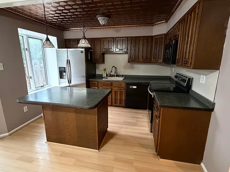 3 Colchester Pl — Photo 4