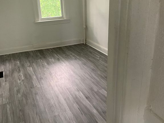 5th image of 2905 Norfolk Ave