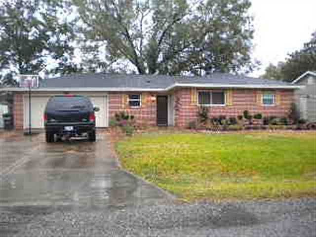1st image of 2621 Mazur Dr