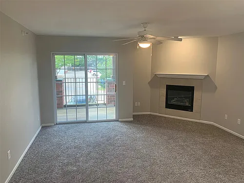 105 NW 8th St #205 Photo 1