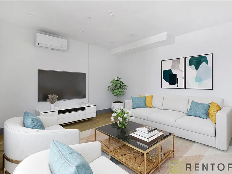 209 Montrose Ave #5B — Photo 1