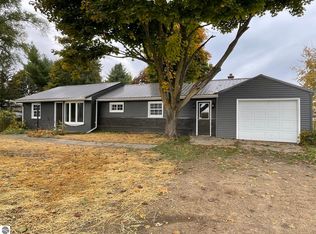 2077 N Leaton Rd, Mount Pleasant, MI 48858