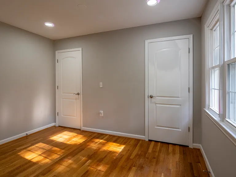 8808 Liberty Ln — Photo 31