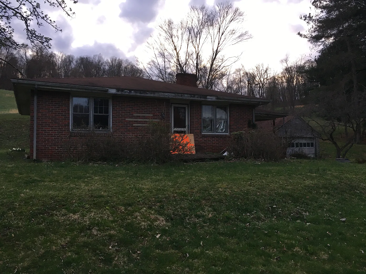 119 Russell Rd photo 1