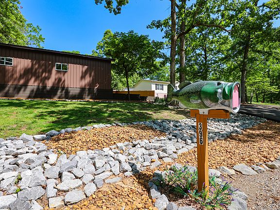 5th image of 396 Shoreline Dr
