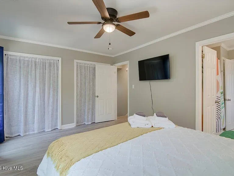 705 Beacon Hill Ln — Photo 15